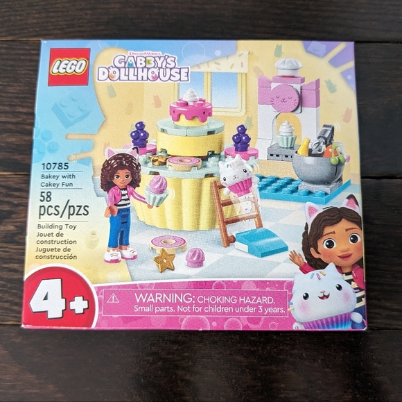 LEGO 10785 Gabby's Dollhouse Bakey with Cakey Fun, NEW SEALED! - Picture 1 of 4